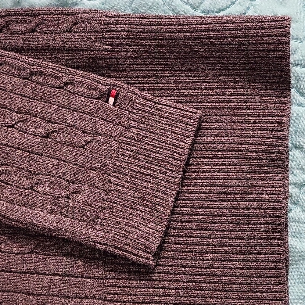 Tommy Hilfiger cable-knit sweater. Charcoal gray. Size M - Picture 8 of 11